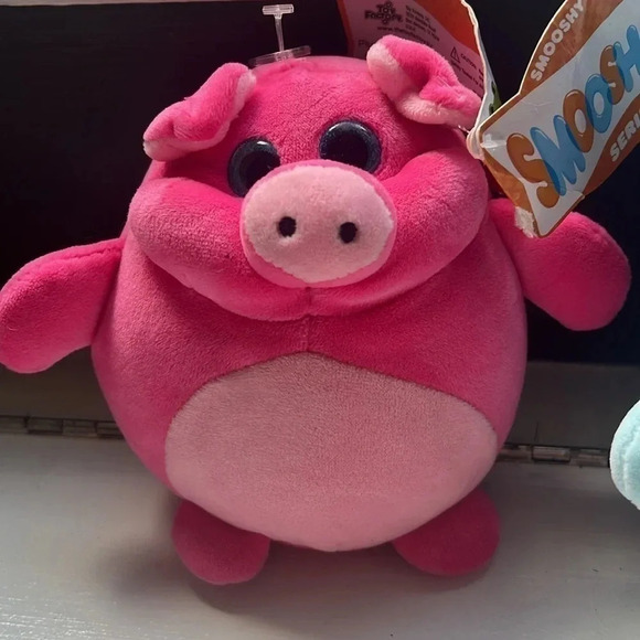 Squishmallow 8" Sharon The Earmuffs Blue Shark 6” Pink Pork Chop NWT - Picture 2 of 5